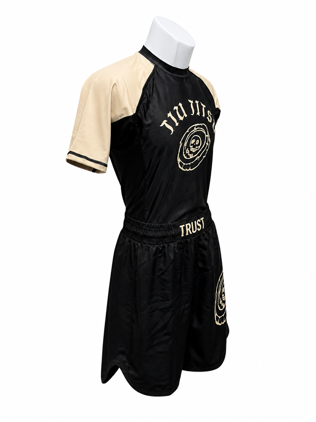 Black Flag BJJ Rash Guard Set – No-Gi Jiu-Jitsu Compression Gear | Trust-Clothes