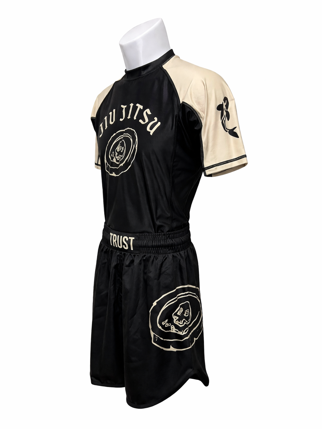 Black Flag BJJ Rash Guard Set – No-Gi Jiu-Jitsu Compression Gear | Trust-Clothes